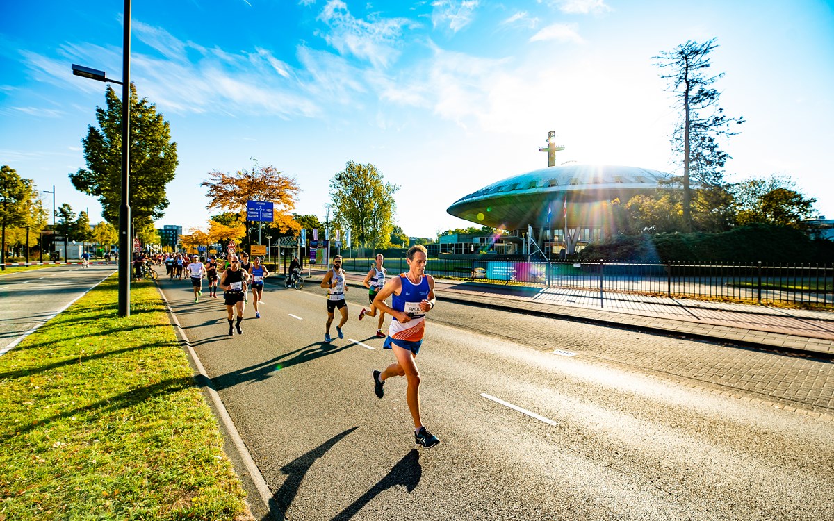 huiselijk Sporten Bedoel Geld verdienen voor IJCE door mee te helpen bij de Eindhovense marathon |  IJCE | IJsclub Eindhoven
