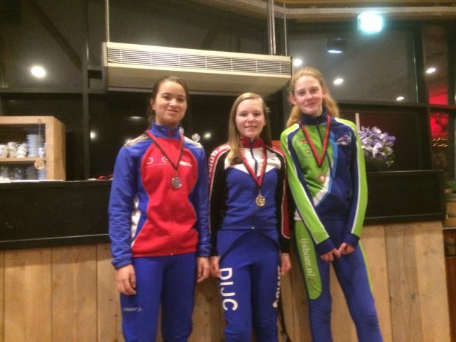 podium dames junioren