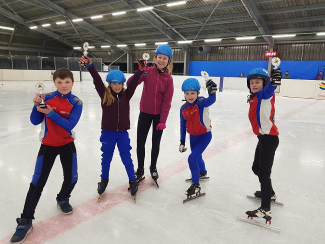 foto winnaars shorttrack clubkampioenschap